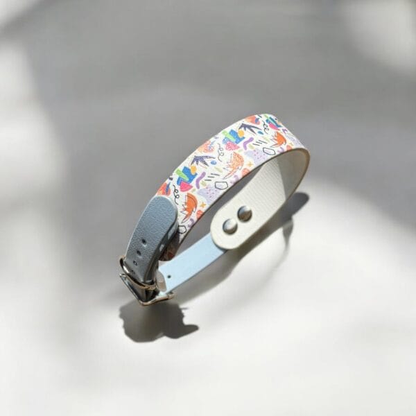 Antkaklis-stroberi-funky-2 antkaklis spark stroberi