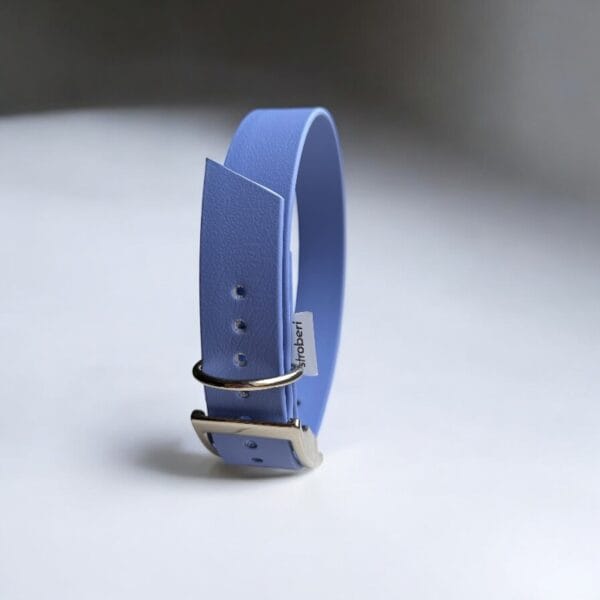 Melynas biotano antkaklis