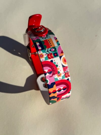 strawberry antkaklis