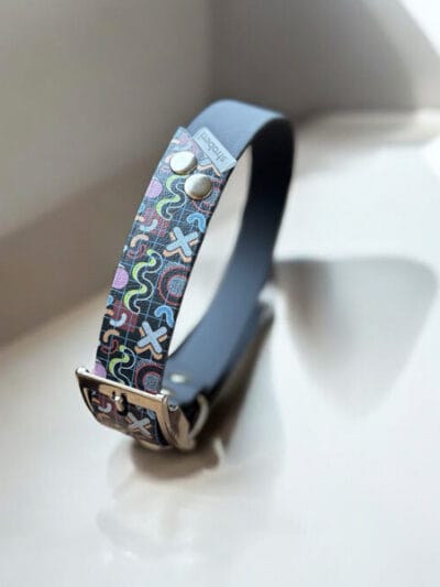 Retro black antkaklis