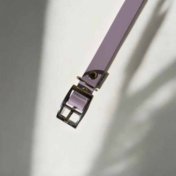 antkaklis-lilac-stroberi lilac antkaklis stroberi