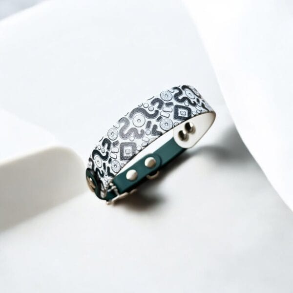 antkaklis FUNKY DARK GREEN