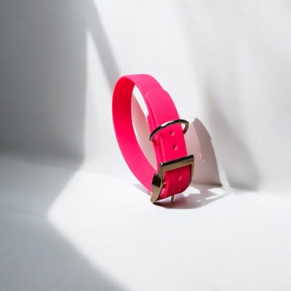 stroberi-pink-midi-1 stroberi neon pink midi antkaklis