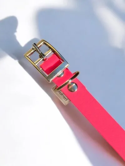 stroberi neon pink midi antkaklis