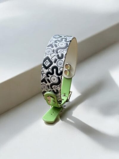 zalias antkaklis stroberi