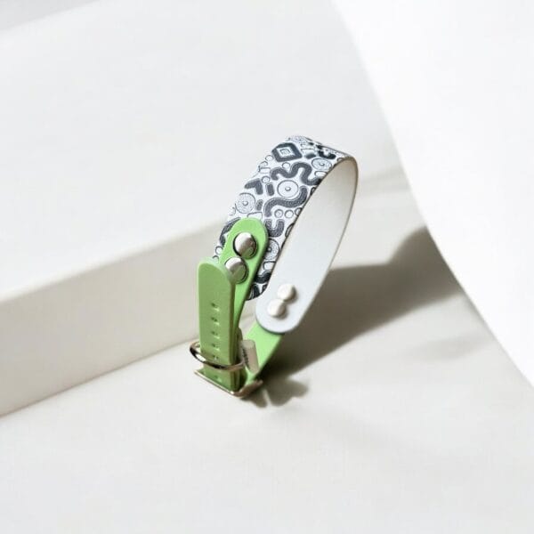 zalias stroberi antkaklis